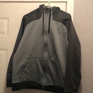 Men’s XL Nike zip up therma-fit jacket